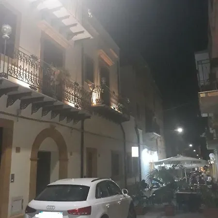 Palazzo Russo *